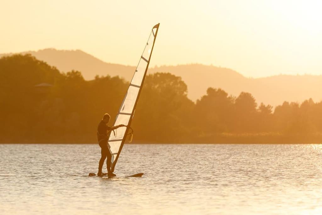 Charismatisch Und Gemuetlich In Guettingen, Nah Zum Buchensee Und Bodensee, Tolle Lage ราดอล์ฟเซลล์ อัม โบเดนซี ภายนอก รูปภาพ