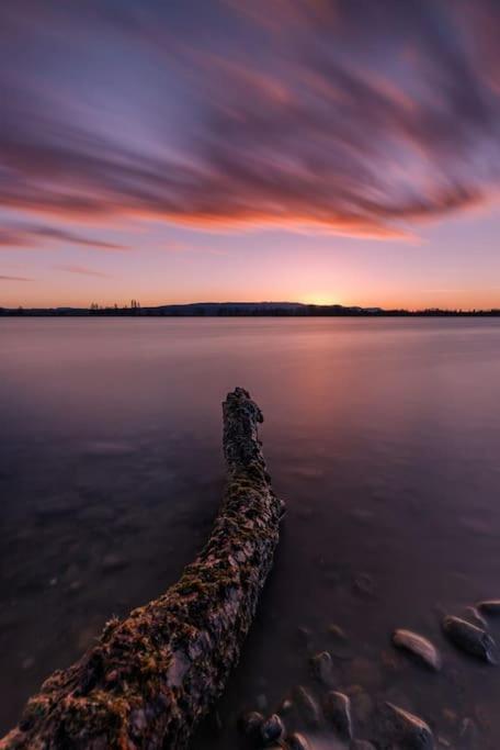 Charismatisch Und Gemuetlich In Guettingen, Nah Zum Buchensee Und Bodensee, Tolle Lage ราดอล์ฟเซลล์ อัม โบเดนซี ภายนอก รูปภาพ